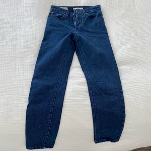 Levi’s Wedgie Jeans